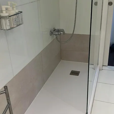 Comfortable In Marques De Pombal 公寓 *